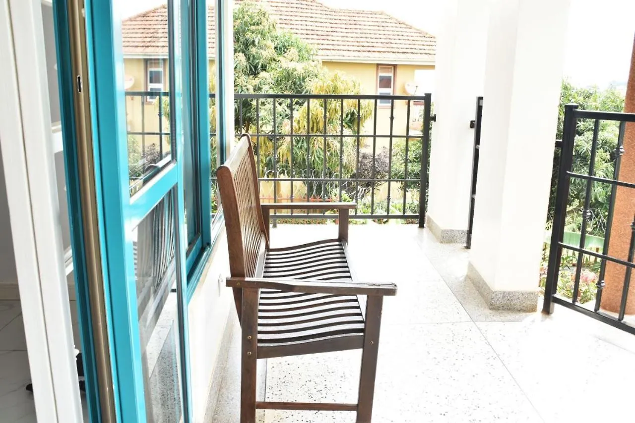 Ubytování v soukromí 5 Bedroom Holiday Home In Kigo, Off Entebbe Expressway Kampala Uganda