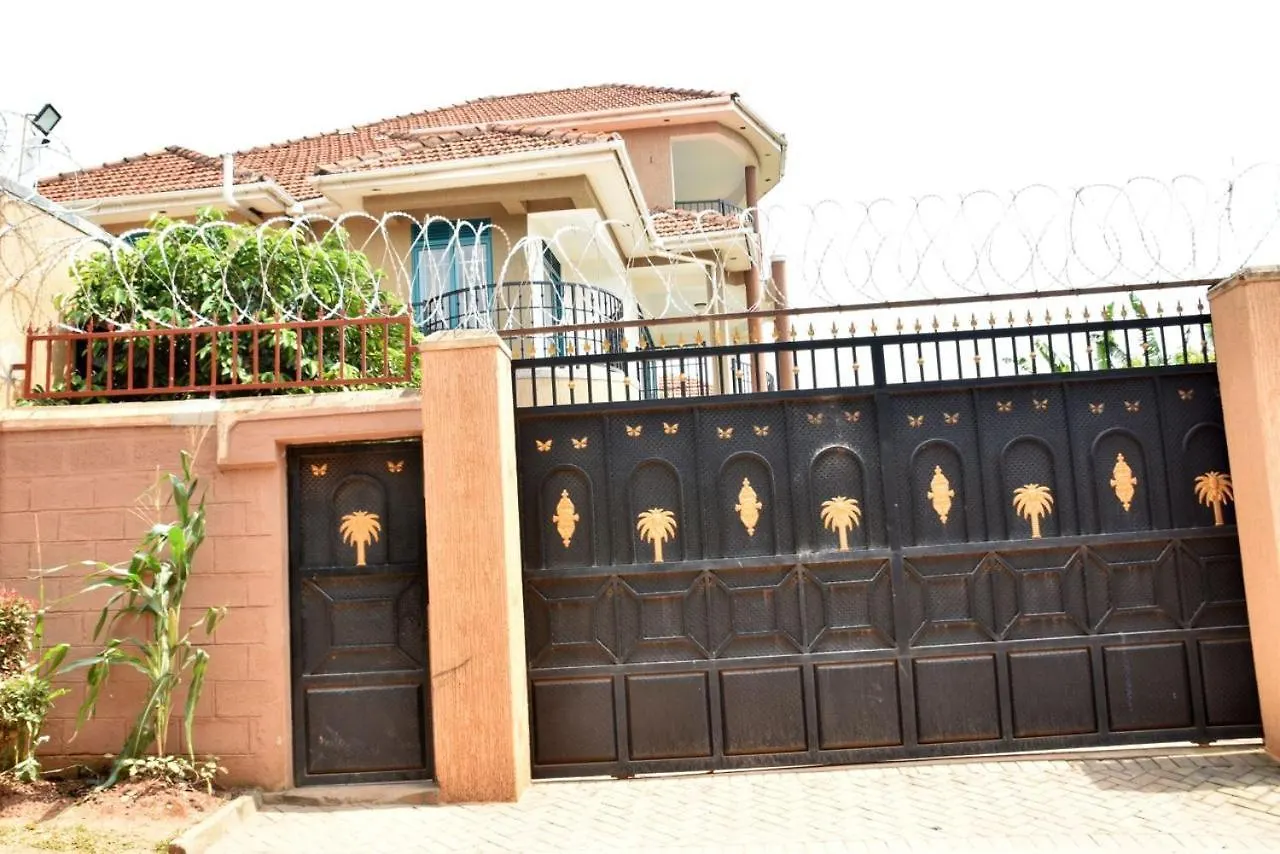 5 Bedroom Holiday Home In Kigo, Off Entebbe Expressway Kampala Ubytování v soukromí